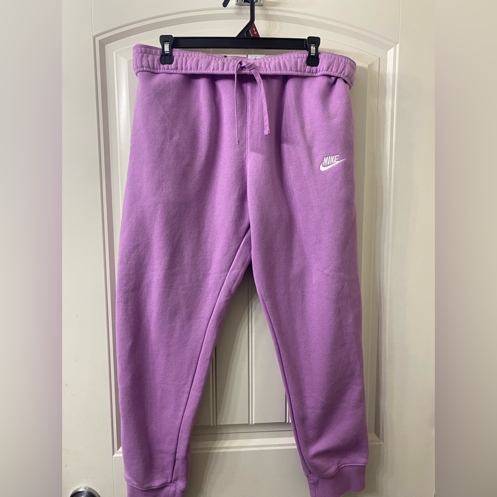 Nike Men’s Purple XL Fleece Sweatpants Drawstring Tapered Elastic Waist